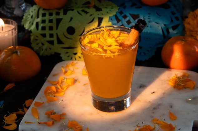 Cómo hacer deliciosa agua de mandarina con cempasúchil