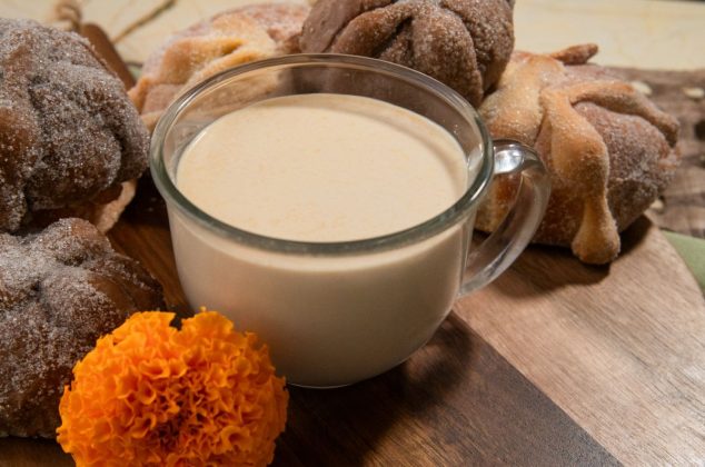 Receta de atole de pan de muerto en 15 minutos