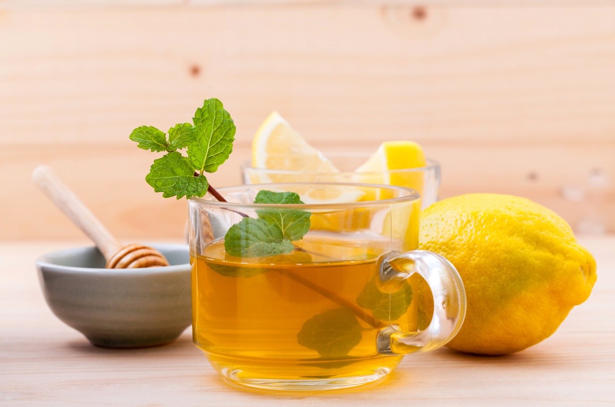 Té hojas de limón