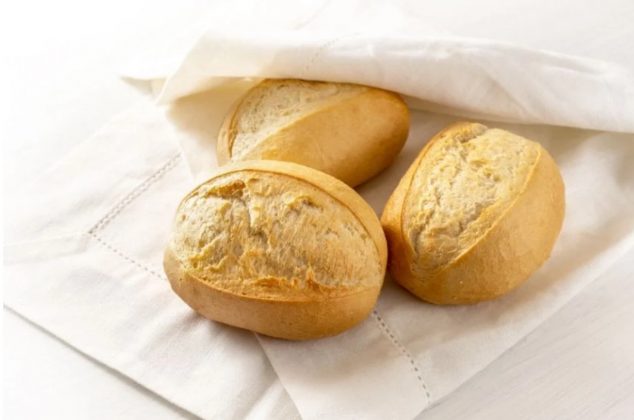 ¿Cómo recuperar o ablandar un pan duro para que sea tierno?