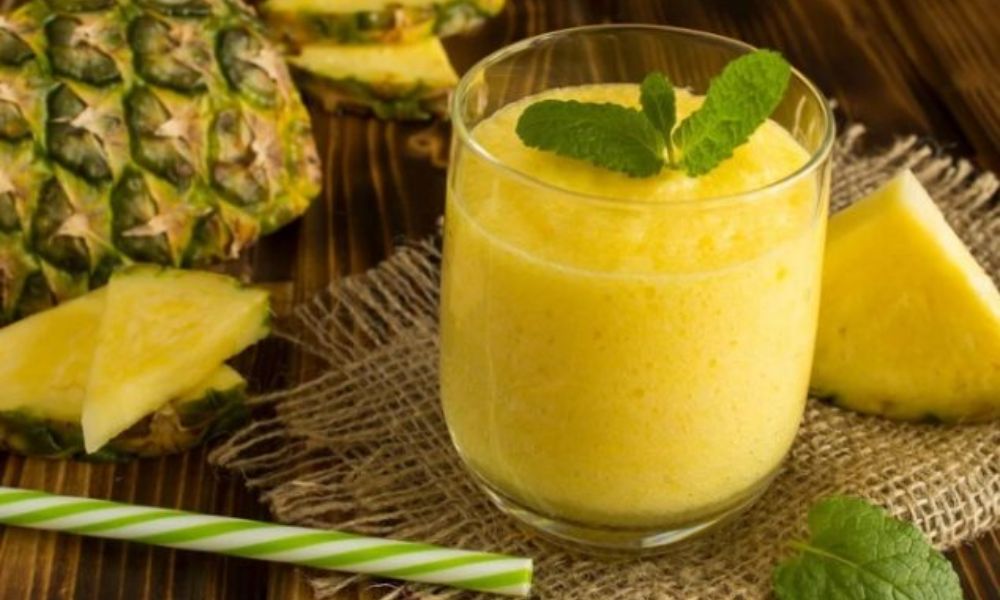 Receta de agua de avena con piña y canela