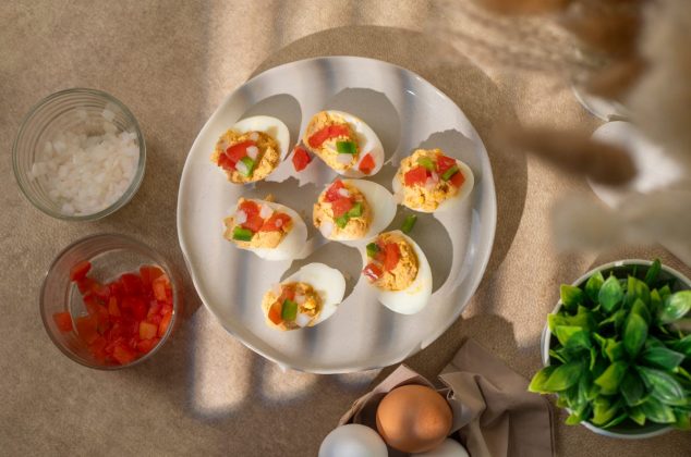 Receta de huevos endiablados con pico de gallo