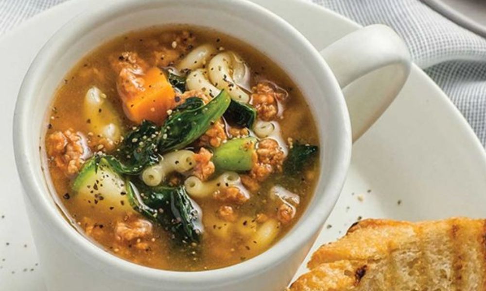 Receta de sopa de coditos con pollo y espinaca