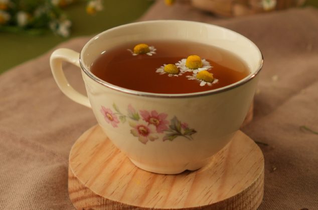 Beneficios de preparar té de manzanilla con anís estrella