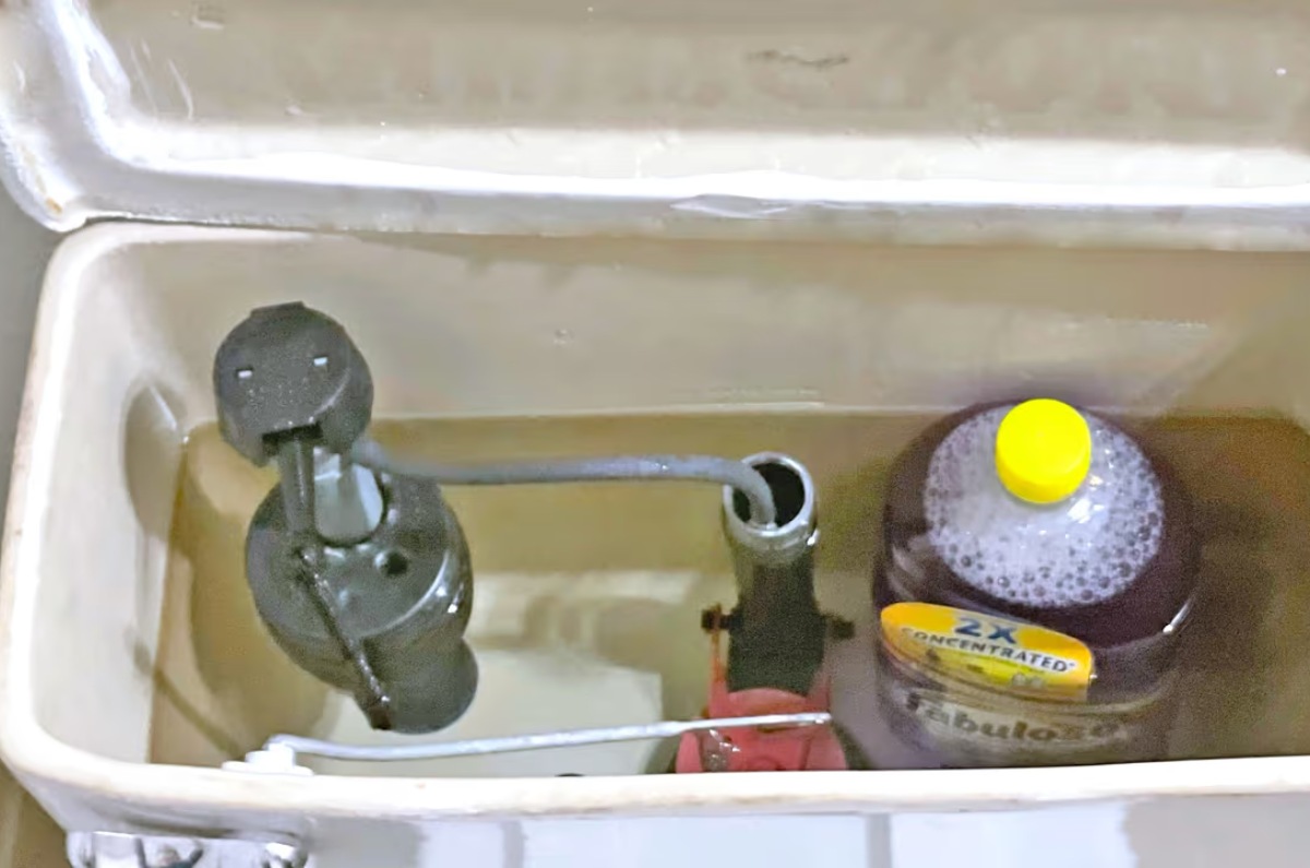 usos equivocados del fabuloso en el baño