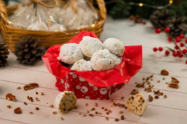 Galletas de besos de nuez navideñas, perfectas para regalar