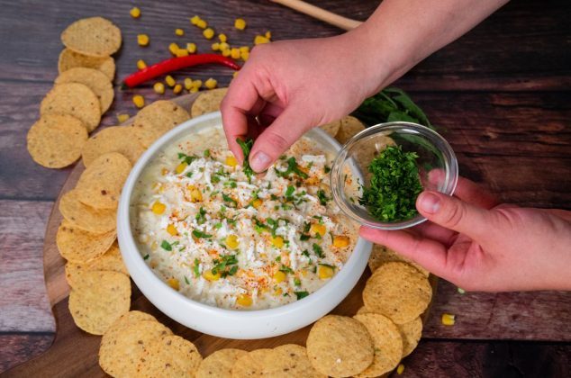 7. Dip de elote cremoso