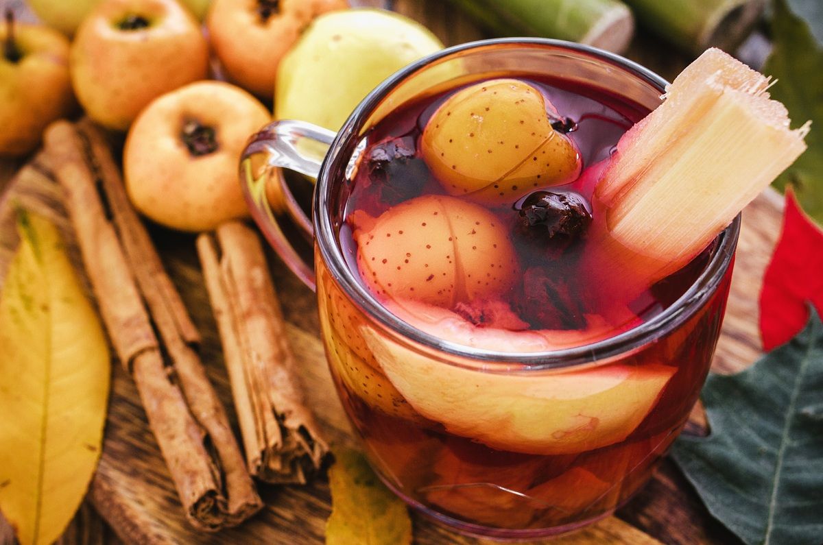 Ponche de frutas navideño