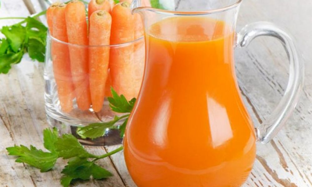 Receta de jugo de zanahoria, naranja y perejil