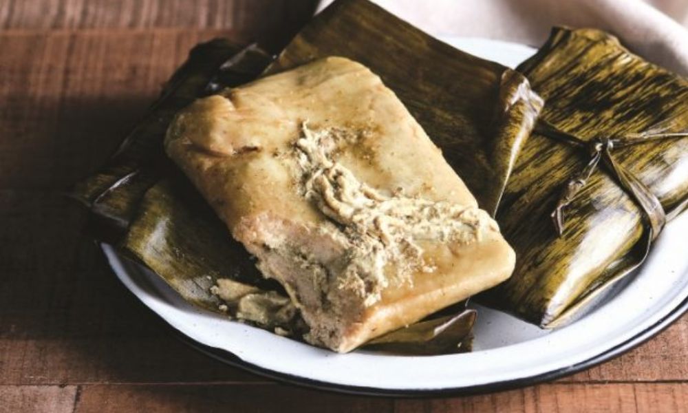 Receta de tamales oaxaqueños de mole verde con pollo
