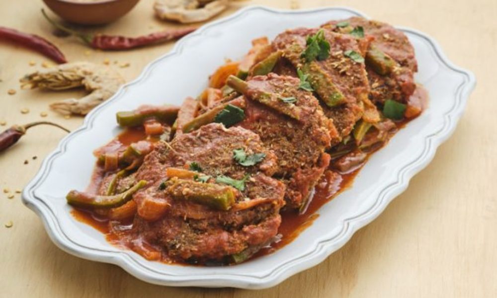 Receta de tortitas de camarón en guajillo con nopales