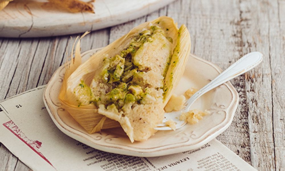 Receta tradicional de tamales verdes de pollo