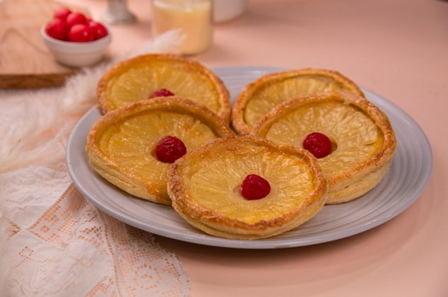 Cómo hacer hojaldres de piña caseros al horno