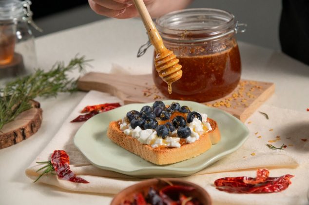 Miel picante con chile, la combinación dulce y picosa que amarás