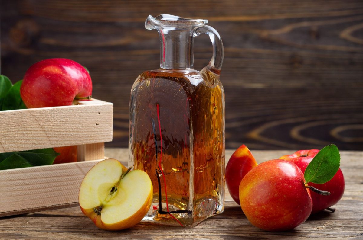 para qué sirve tomar una cucharada de vinagre de manzana