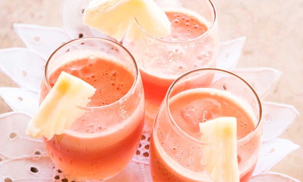 Receta de agua de piña con fresa