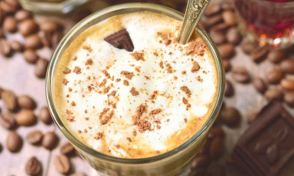 Receta de amaretto helado con whiskey y almendra