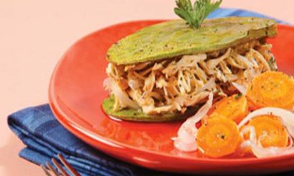 Receta de nopal relleno con pollo en escabeche