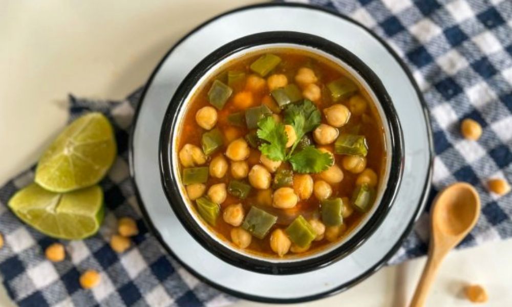 Receta de sopa de garbanzo y nopales