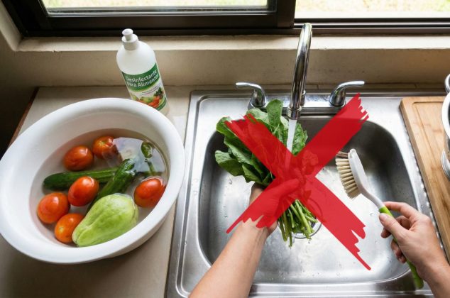 Nunca debes lavar frutas y verduras con jabón de trastes, según expertos