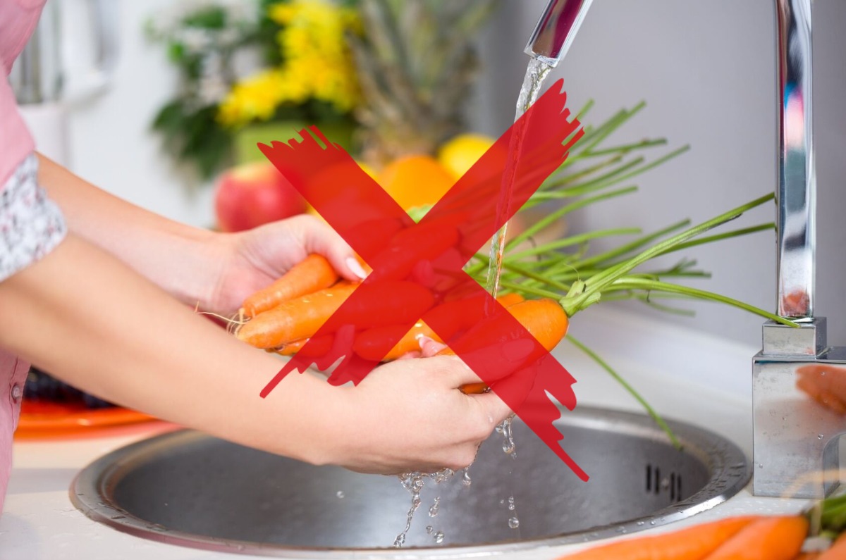 lavar frutas y verduras con jabón de trastes