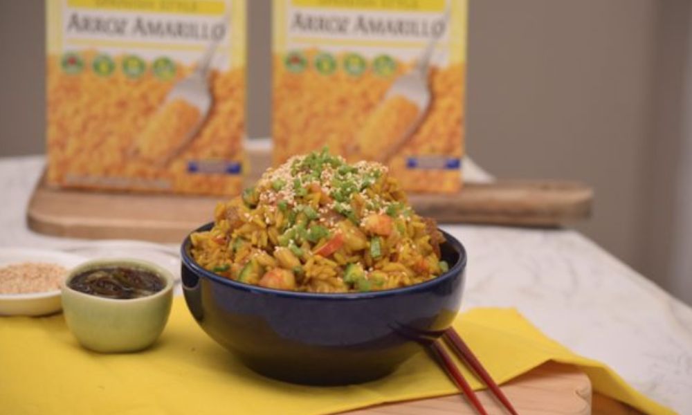 Receta de arroz amarillo con mariscos estilo Yakimeshi