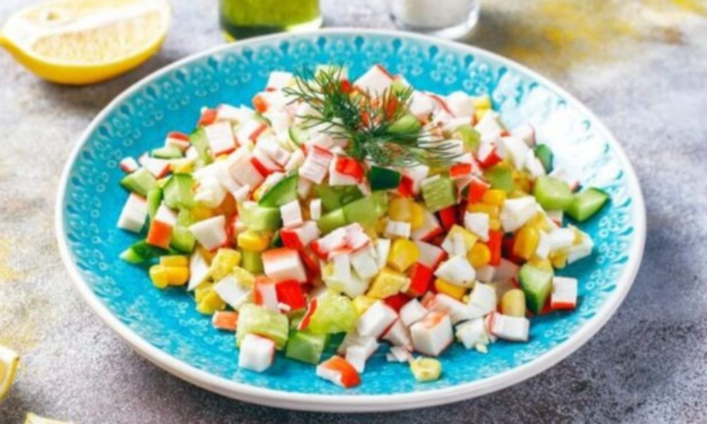 Receta de ensalada de surimi con mango