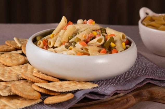 Cómo hacer ensalada fría de pasta, receta fácil y deliciosa