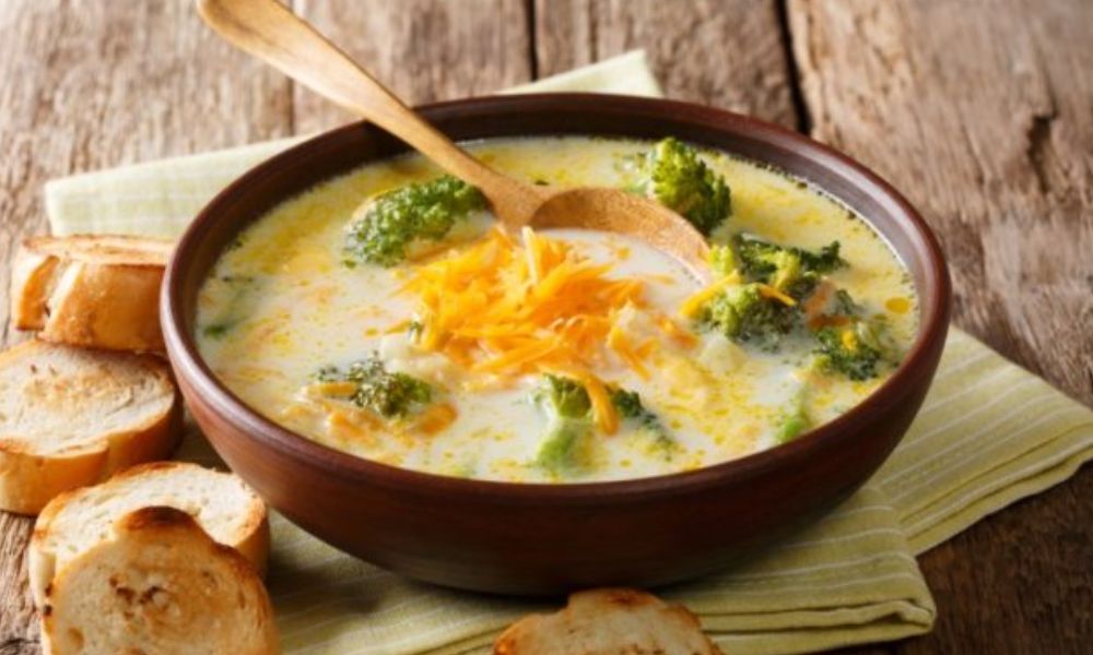 Receta de sopa de brócoli, zanahoria y queso