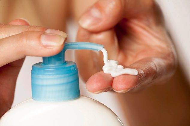 La crema que sí hidrata de verdad y superó a marcas caras según Profeco