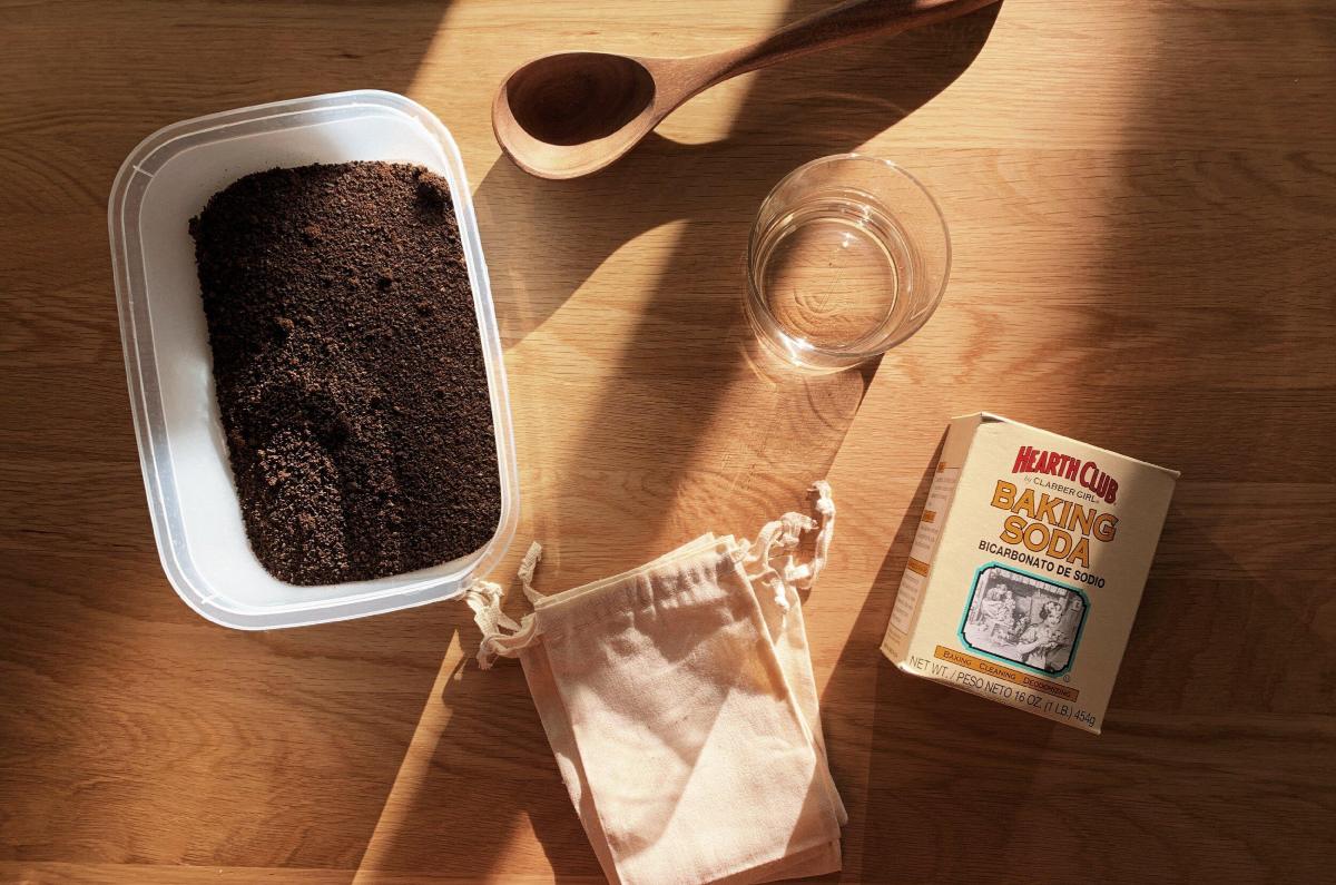 por qué mezclar café con bicarbonato de sodio 