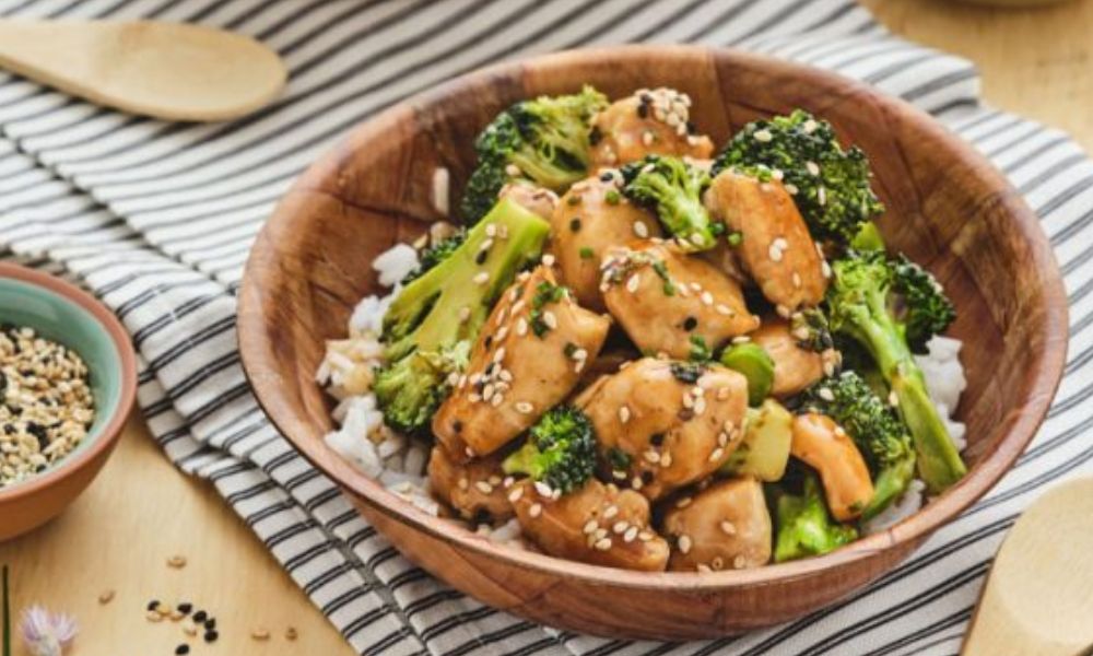 Receta de ensalada de brócoli con pollo