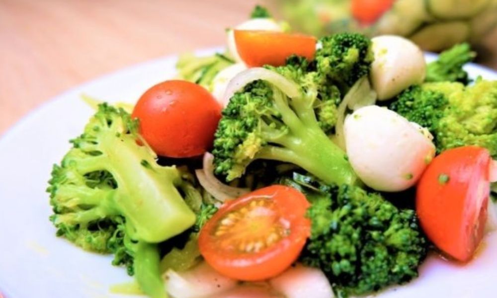 Receta de ensalada de brócoli con queso