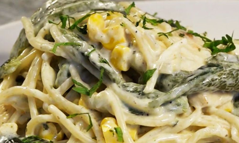 Receta de espagueti con crema poblana, pollo y elote