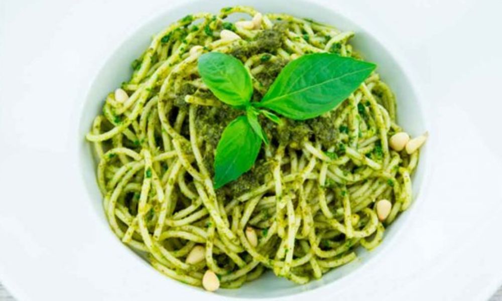 Receta de espagueti verde al perejil con pollo