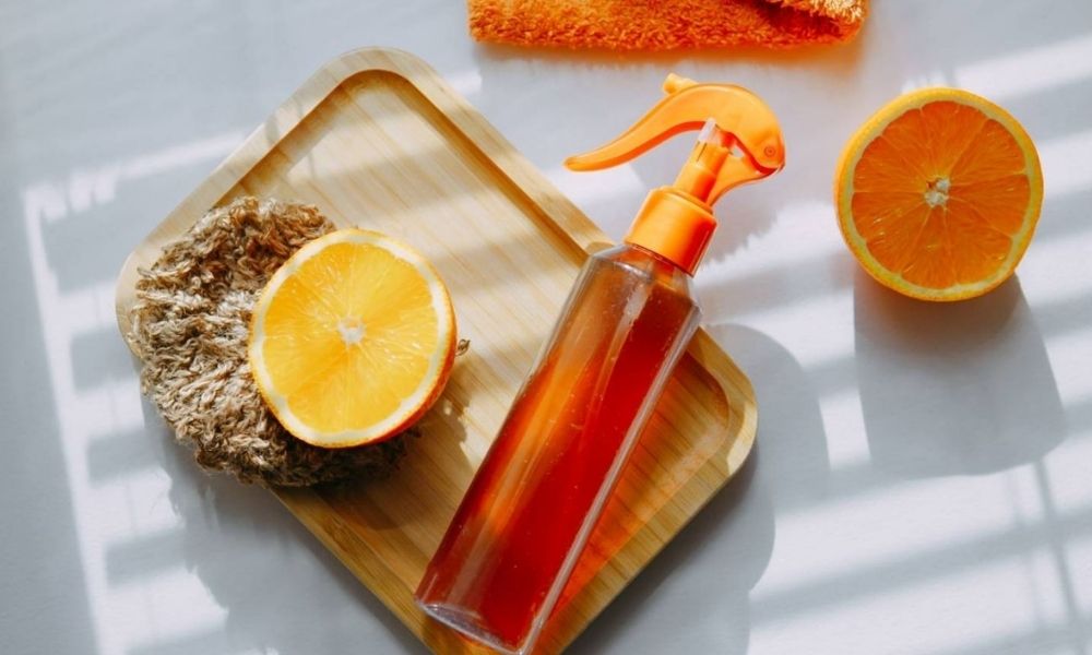 Cáscaras de naranja para alejar las cucarachas