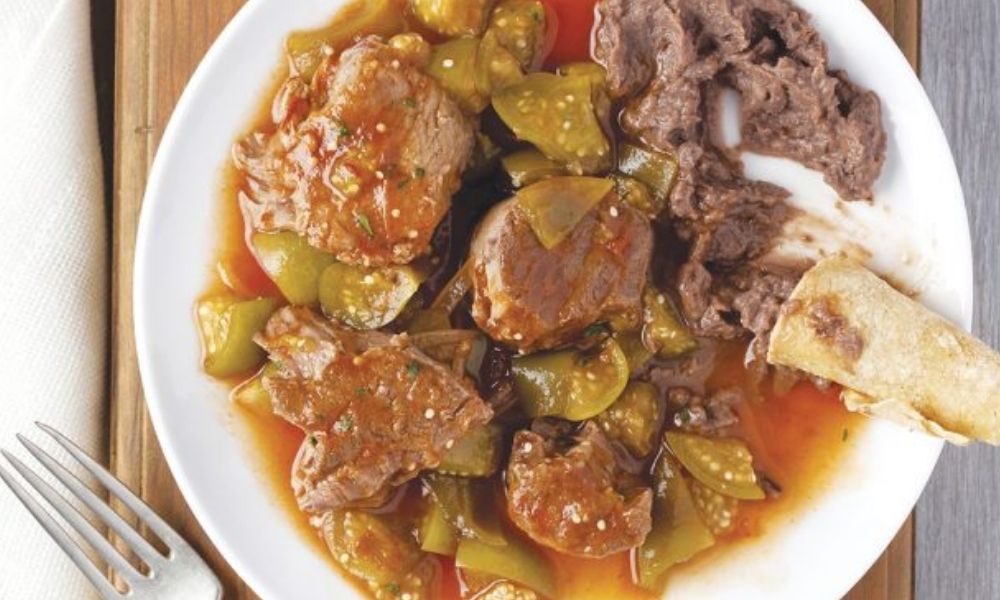 Receta de entomatado de res con chiles chipotle en escabeche