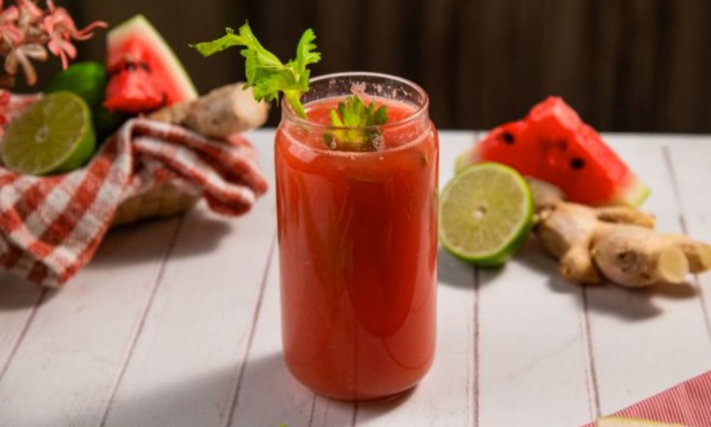 Receta de jugo detox de sandía con apio