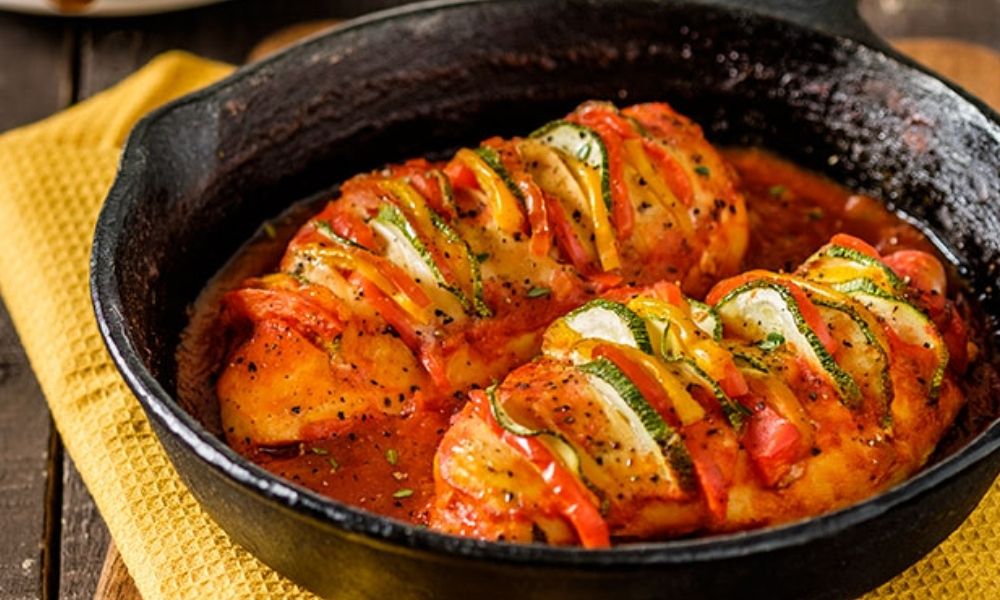 Receta de pechugas de pollo Hasselback al sartén