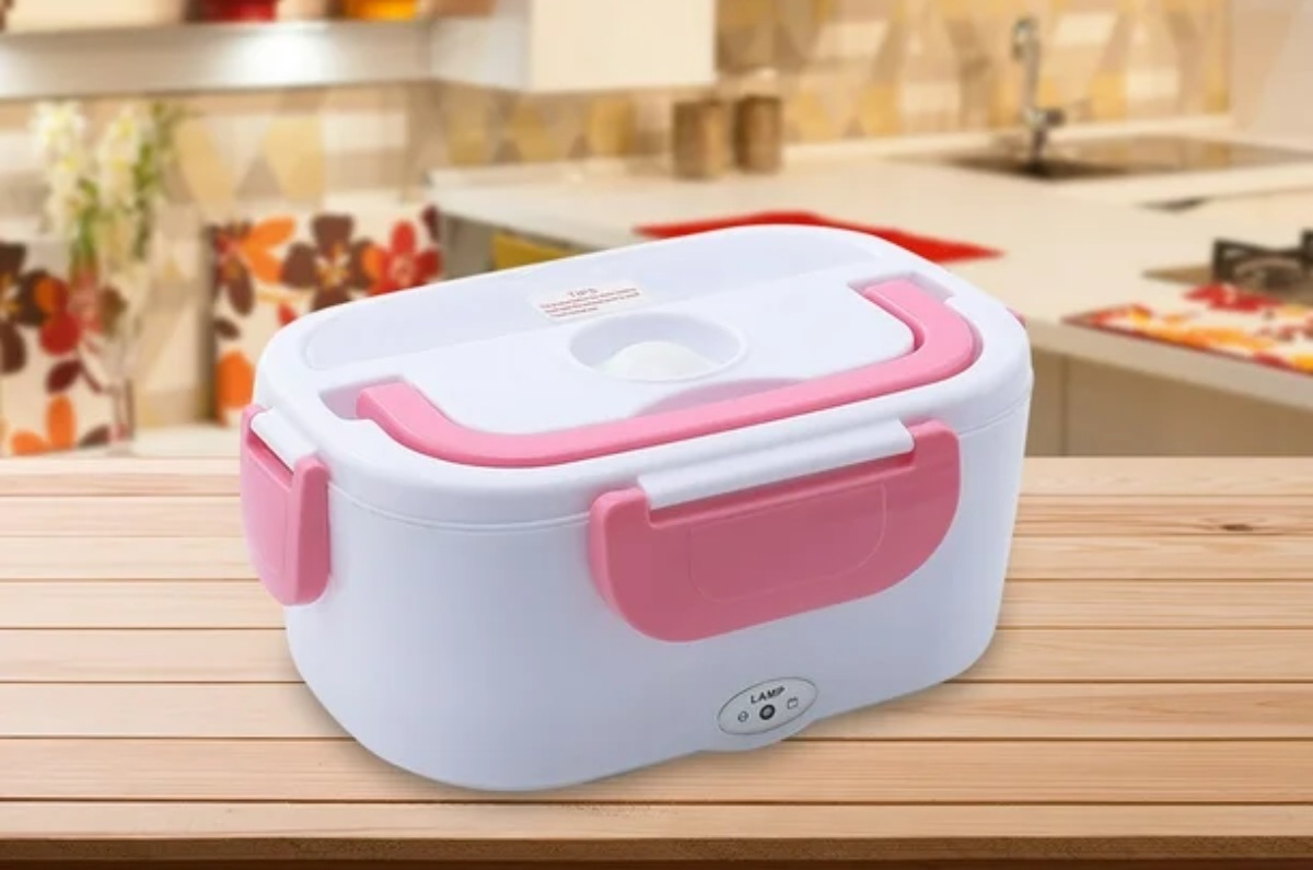 Mantiene mejor la textura y humedad de los alimentos que el microondas.