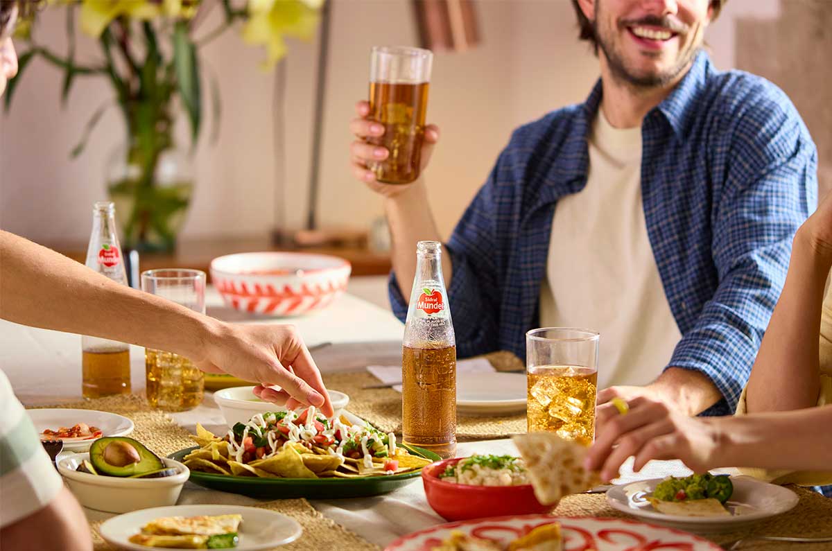 Cenas temáticas en casa: Cómo los mexicanos están reinventando la reunión con amigos