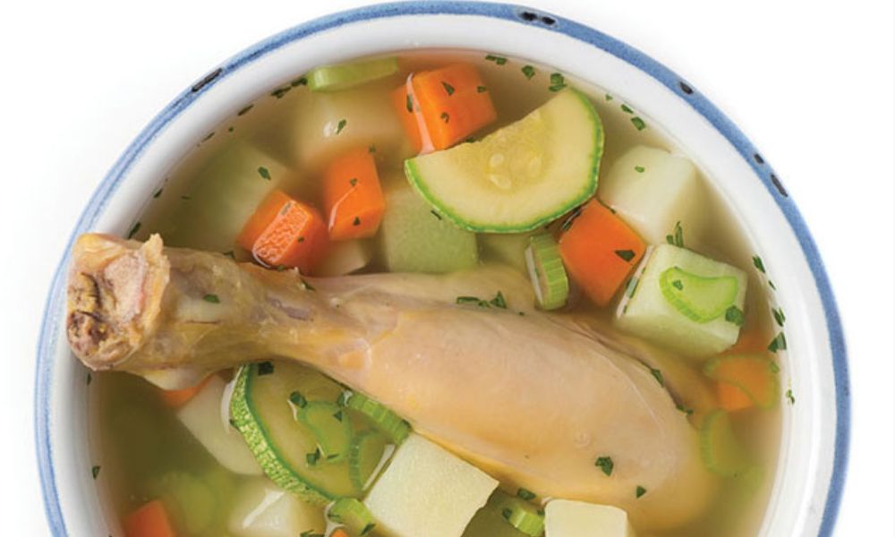 Receta de caldo de pollo con verduras