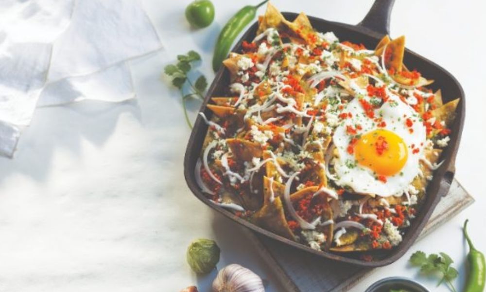 Receta de chilaquiles verdes con chorizo