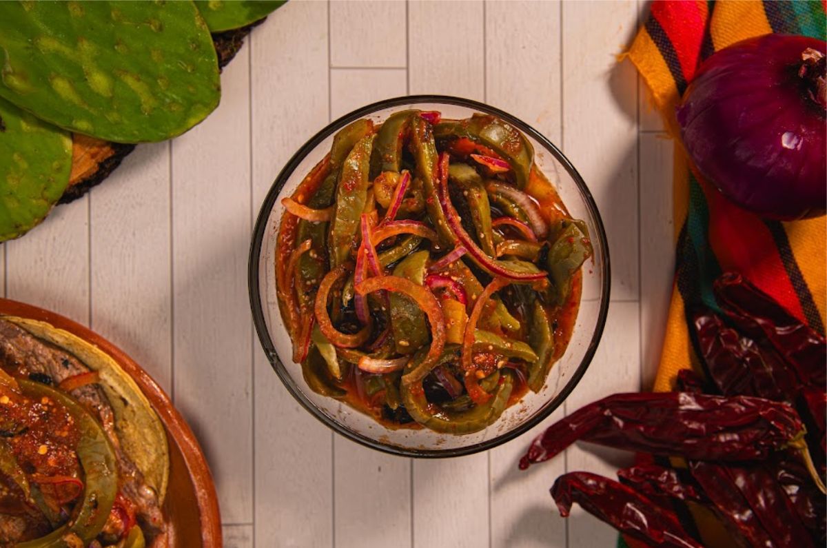 salsa con nopales