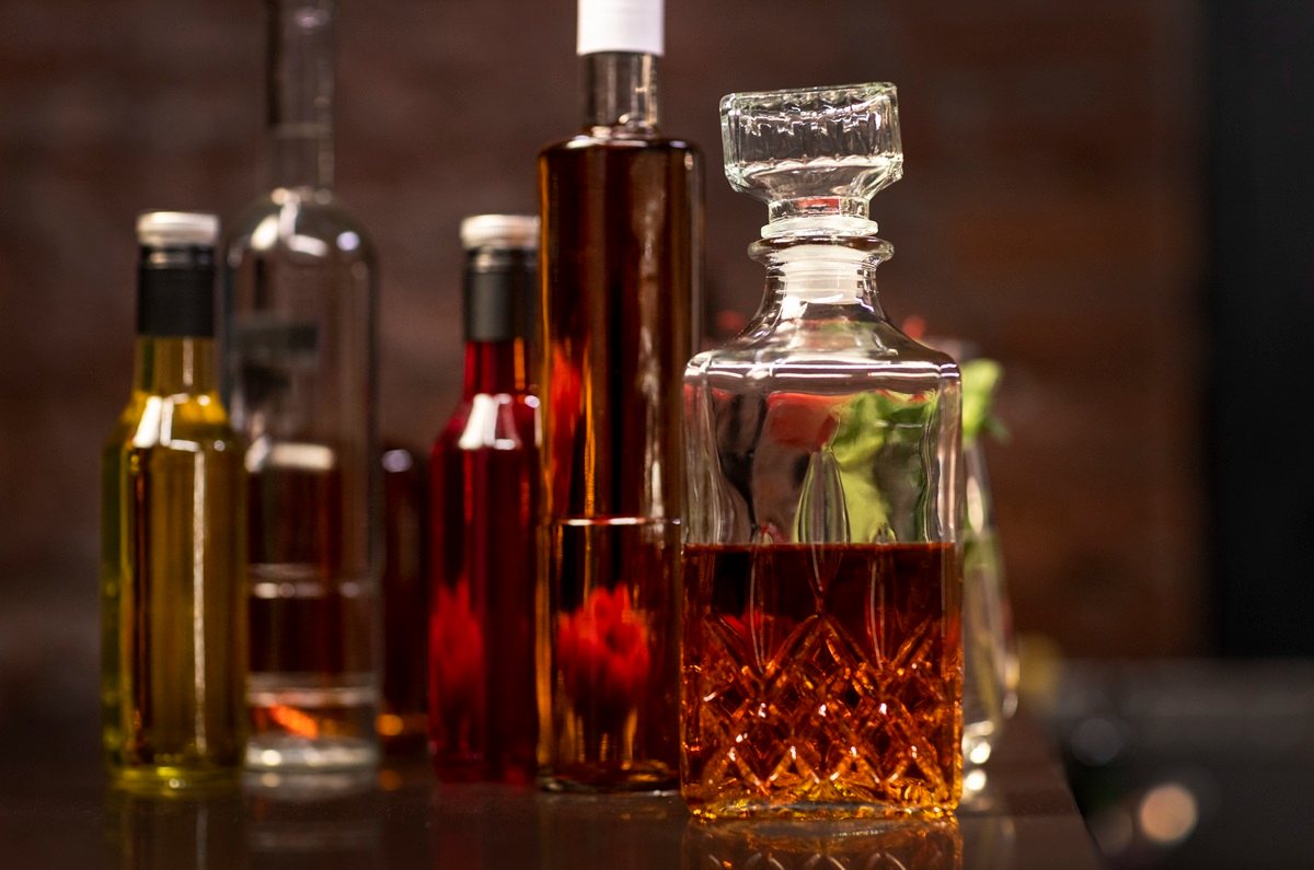 Revisa tu botella: Cofepris advierte sobre estas marcas.