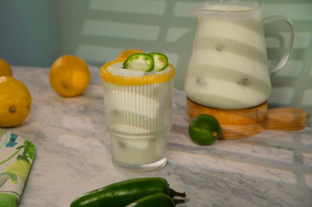 Limonada de jalapeño refrescante, receta fácil con toque picante