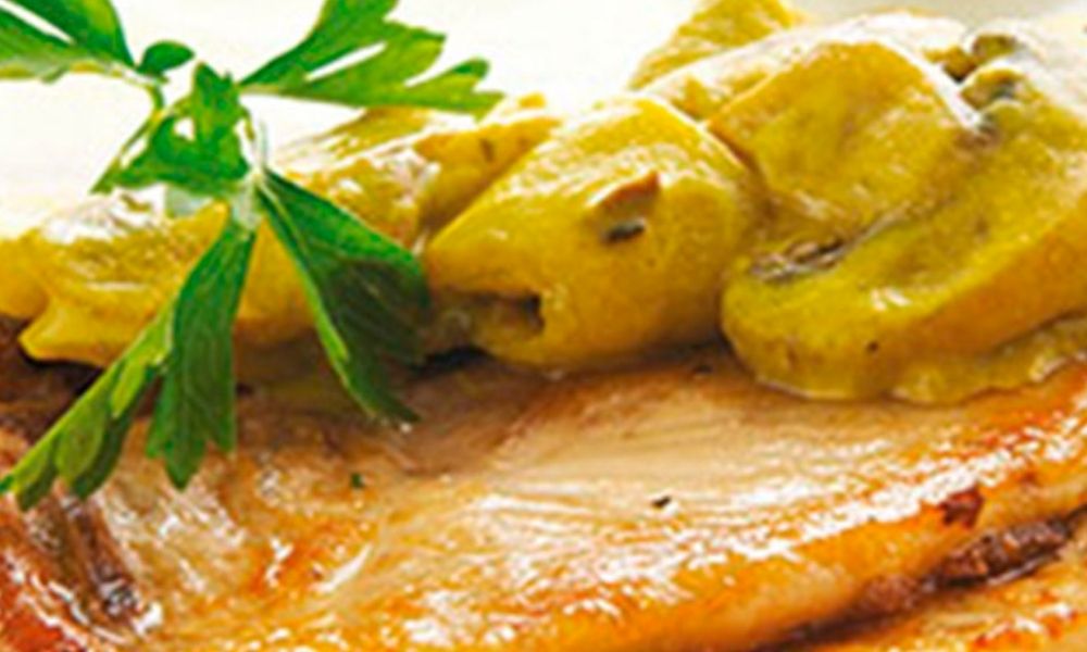 Receta de chuletas de cerdo en salsa de mostaza con champiñones