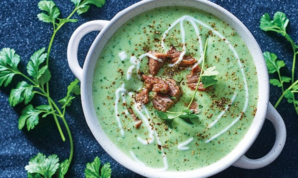 Receta de crema de cilantro y trocitos de arrachera