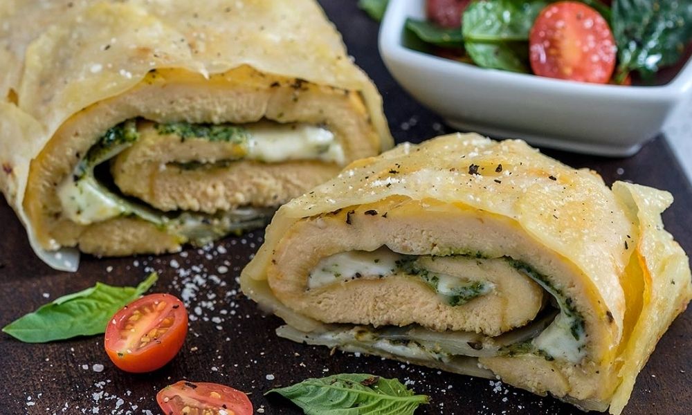 Receta de rollo de papa con pollo y pesto