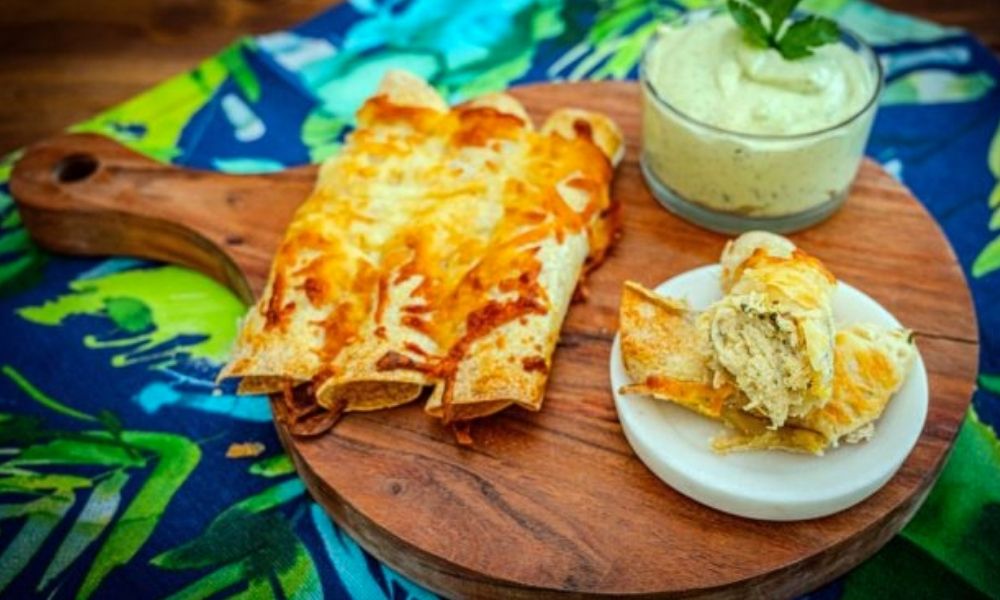 Receta de rollos cremosos de pollo con aderezo de cilantro